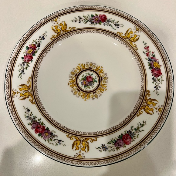 Gorgeous & Antique Hand-Painted Porcelain ‘Columbia’ Wedgwood Pattern W595 Set! - Picture 4 of 14